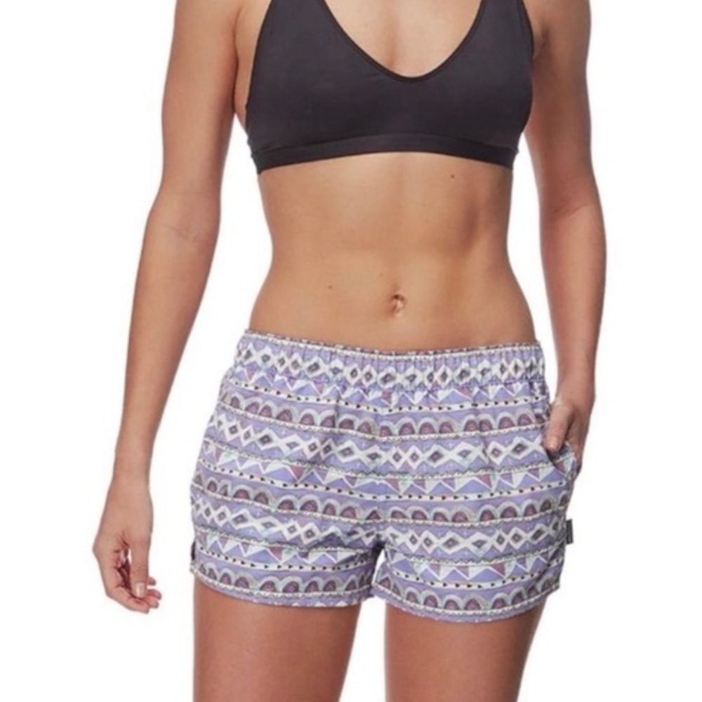 Patagonia Barely Baggies Shorts in 'Valengeo'